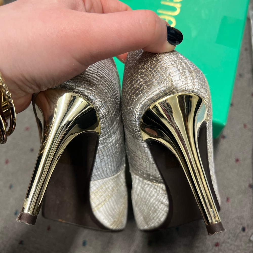J.Reneé heel - Picture 3 of 10
